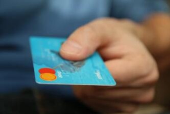 新能源汽车股今日行情分析报告？